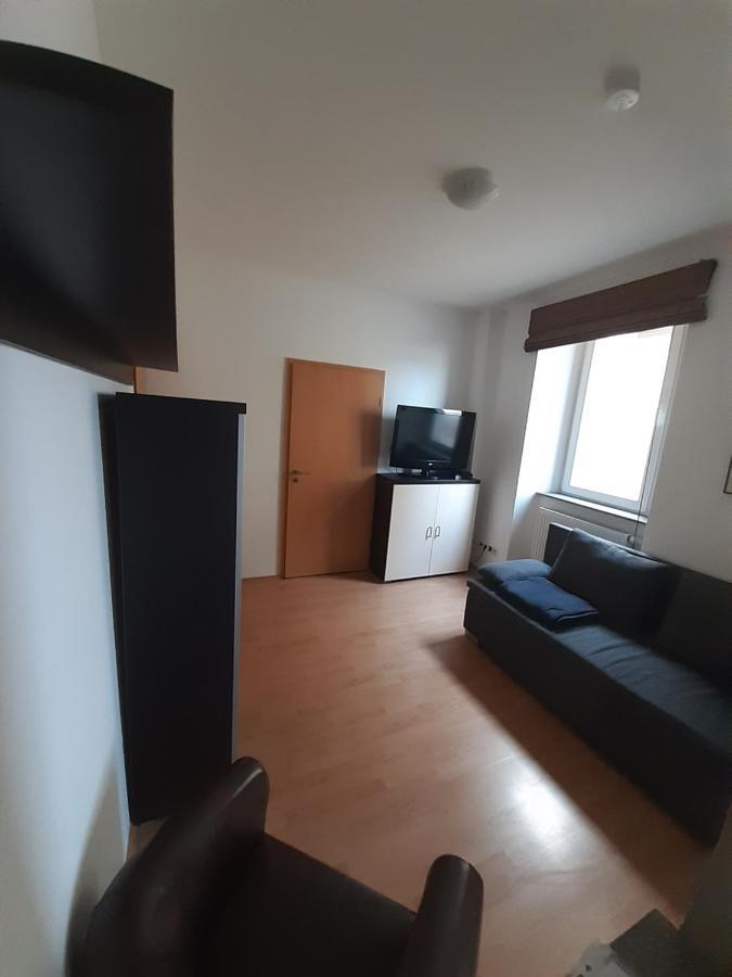 Fe Wo Am Alten Rathaus Andernach Eksteriør billede